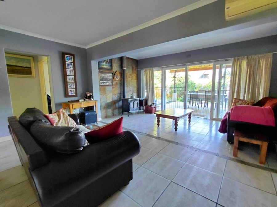 5 Bedroom Property for Sale in Penhill Western Cape